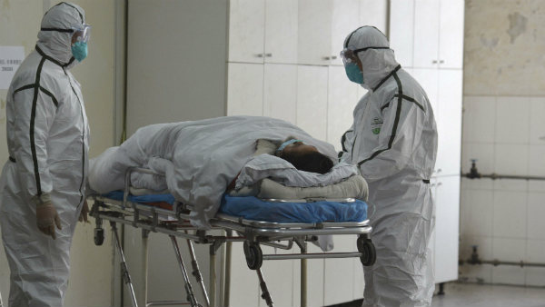 कोरोना वायरस के खतरे पर पर्दा डालता रहा चीन