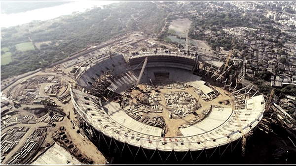 800 करोड़ की लागत से बना है मोटेरा स्टेडियम