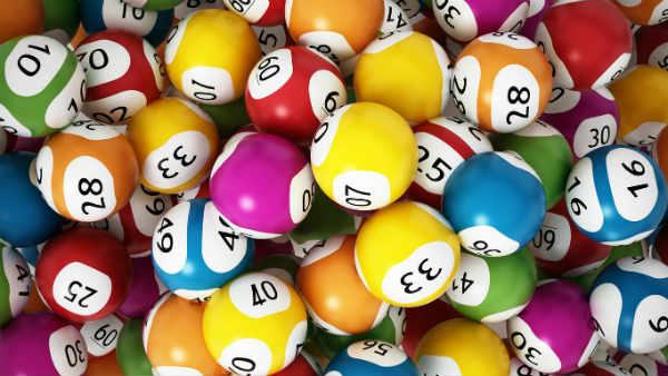 पिता ने खरीदी थी लॉटरी 