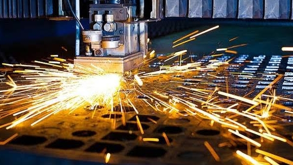  देश की विनिर्माण गतिविधियां आठ साल के उच्च स्तर पर