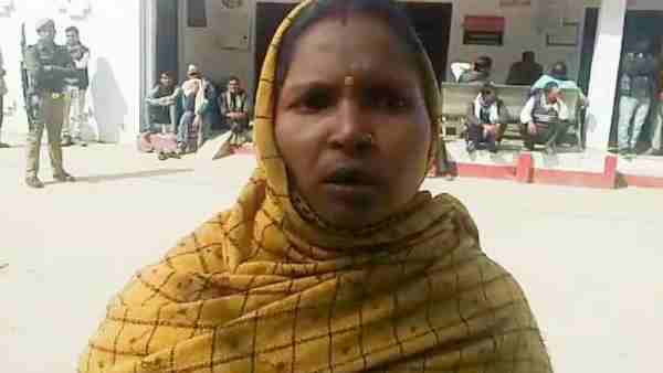 रोज-रोज की टोका-टाकी से थी परेशान रोज-रोज की टोका-टाकी से थी परेशान