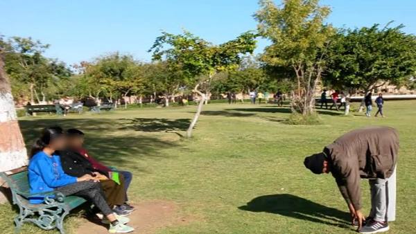 पुलिस खूब तांक-झांक करती है, मगर..