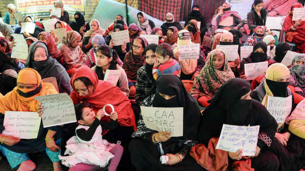 'गांधीजी की जड़ें सनातन धर्म और भगवत गीता में थीं'