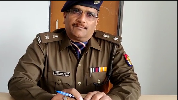 Retired army person shot son and wife in Greater Noida 