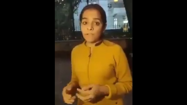 गुंजा ने कहा- वहां जिन्ना वाली आजादी के नारे लगते हैं