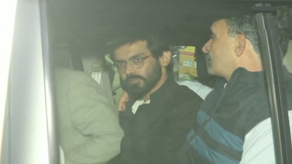 छपवाए थे 5 हजार भड़काऊ पोस्टर, साथियों संग मिलकर बांटे थे