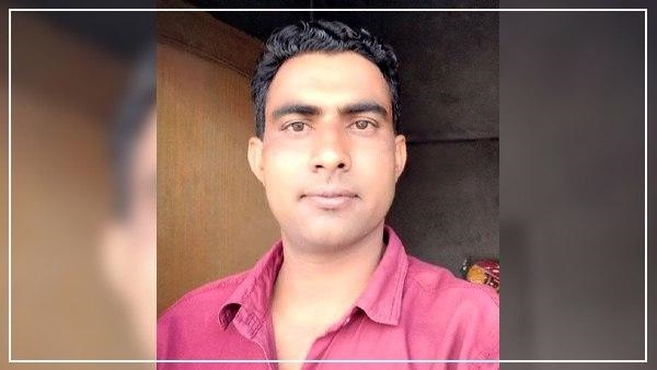 दो निजी स्कूलों में पढ़ाया