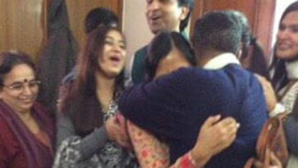 जब केजरीवाल ने सुनीता से पूछा-क्या तुम मुझसे शादी करोगी?