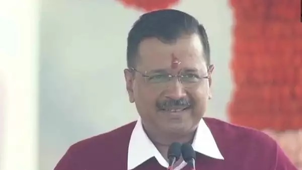 पीएम मोदी से दिल्ली के विकास के लिए मांगा आशीर्वाद