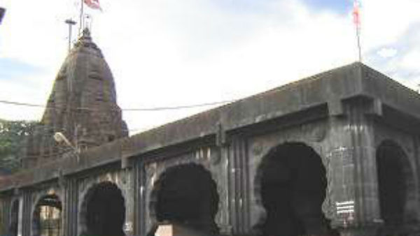 शिवलिंगों को ज्योतिर्लिंगों के रूप में पूजा जाता है...