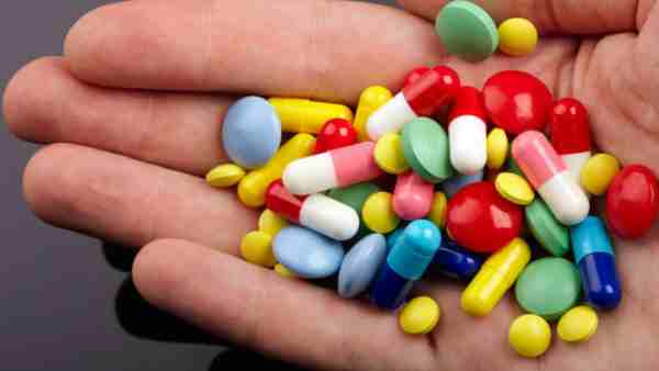 ग्राहकों को ऑनलाइन फांसते है आरोपी