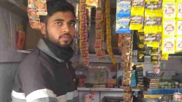 खिलाड़ी कभी झुकता नहीं