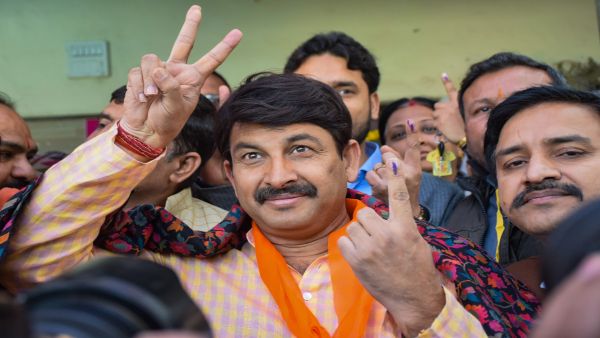 दिल्ली बीजेपी अध्यक्ष मनोज तिवारी ने 46 सीट जीतने का दावा किया है 