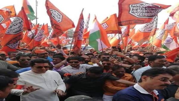 हिन्दुत्व की राजनीति में नई जान फूंकने के प्रयास में जुटे हैं राज ठाकरे