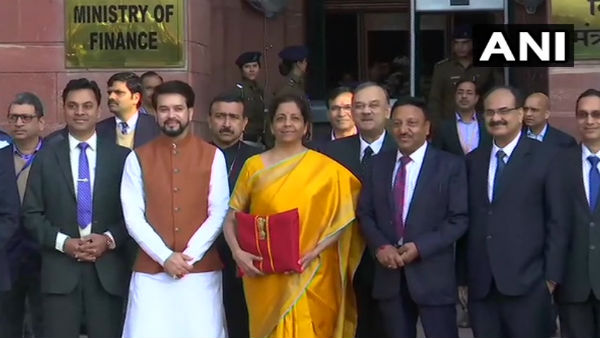 हेल्थ सेक्टर के लिए वित्त मंत्री के बड़े ऐलान