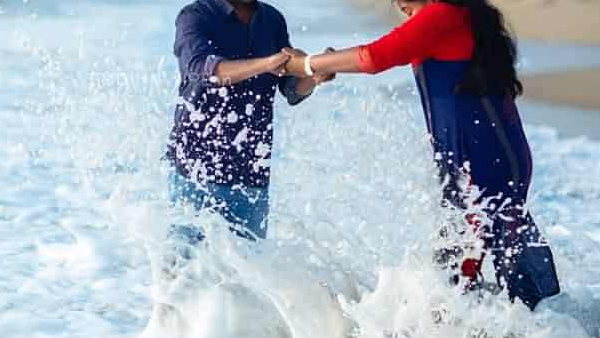 नर्स की नौकरी करती थी पत्नी