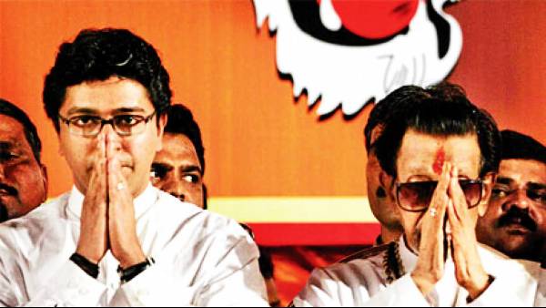 अयोध्या यात्रा के जरिए उद्धव ठाकरे ने चचेरे भाई राज ठाकरे का रोका अयोध्या यात्रा के जरिए उद्धव ठाकरे ने चचेरे भाई राज ठाकरे का रोका