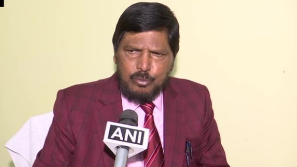 कांग्रेस पार्टी को नष्ट कर रहे हैं राहुल: रामदास अठावले