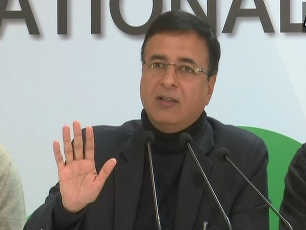 'दिल्ली और केंद्र में झूठ की सरकार'