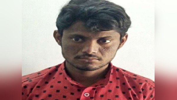 खिसियाए युवक ने युवती को कुदाल मारीं