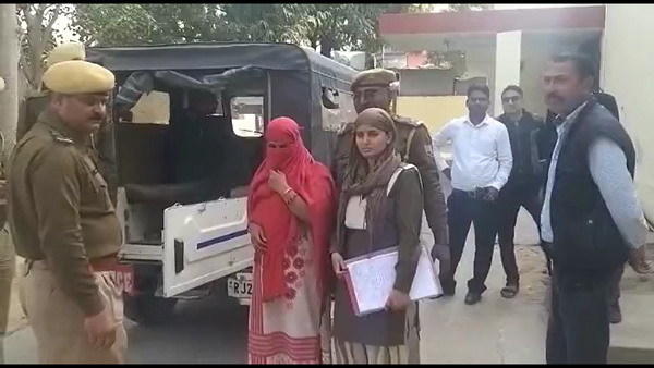 आत्मा को शरीर में लाने का ढोंगकर सुहागरात से मना किया