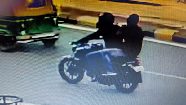 Ahmedabad police solved the Robbery of 1.3 Crore rupees worth Jewellery Ahmedabad police solved the Robbery of 1.3 Crore rupees worth Jewellery