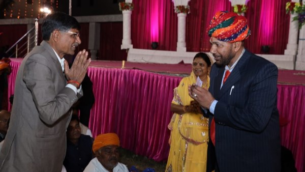  शगुन के तौर पर लिए सिर्फ 101 रुपए