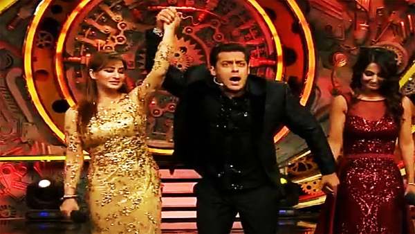 सीजन 11 की कंटेस्टेंट विजेता रहीं शिल्पा शिंदे ने महिला को सपोर्ट किया