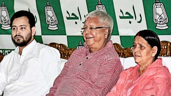 तेजस्वी यादव को महागठबंधन का नेता मानने के खिलाफ हुए कई दल