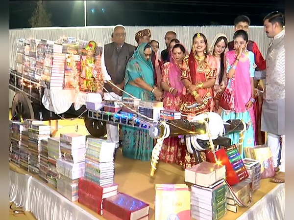 500 किलो से ज्यादा हो गया पुस्तकों का वजन