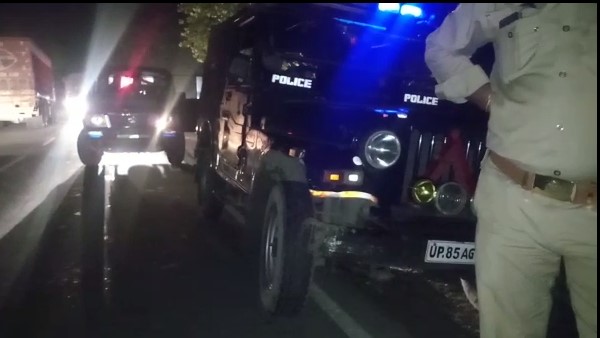 टीम ने देर रात मौके पर जाकर छापेमारी की