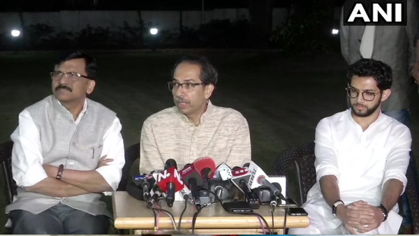 सीएए से डरने की जरूरत नहीं: उद्धव ठाकरे