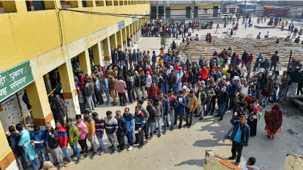 पूर्वांचली-हरियाणवी वोटरों पर भी 'आप' का जादू