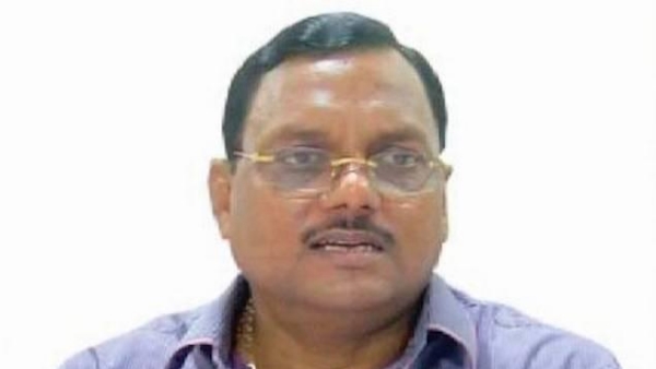 नए भ्रष्टाचार के मामले में गिरफ्तार नए भ्रष्टाचार के मामले में गिरफ्तार