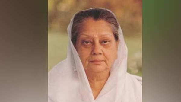 भाजपा ज्‍वाइन करके ज्‍योतिरादित्‍य ने पूरा करेंगे दादी का अधूरा सपना 