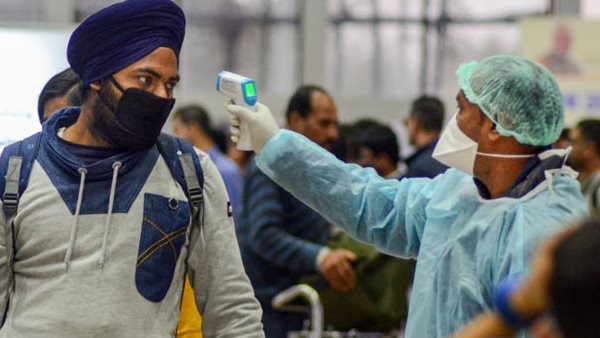 भारत में लगातार बढ़ रहे कोरोना संक्रमण के मामले