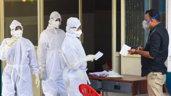 32 राज्यों और UT में है लॉकडाउन