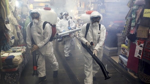 अधिकारी और कर्मचारियों को घर से काम करने की सलाह अधिकारी और कर्मचारियों को घर से काम करने की सलाह