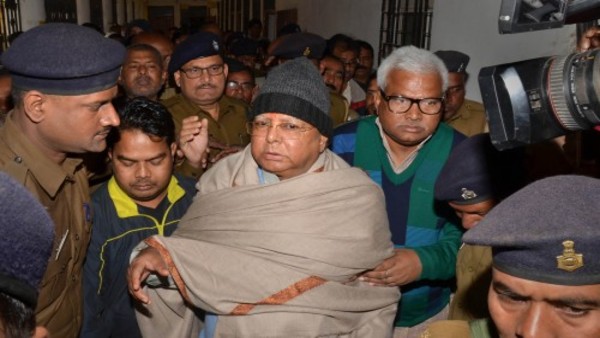 अपनी-अपनी राजनीति