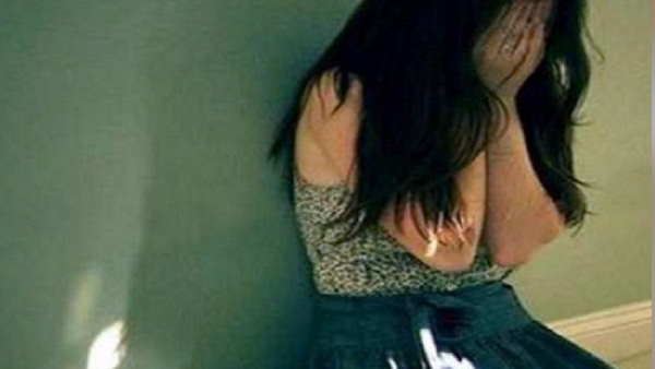 चचेरी बहन के साथ भी कर चुका है रेप चचेरी बहन के साथ भी कर चुका है रेप