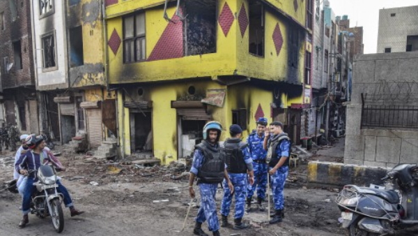 शाहनवाज पर लगे कई आरोप