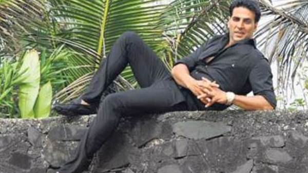 चौकीदार ने पुलिस को फोन करने की धमकी दी