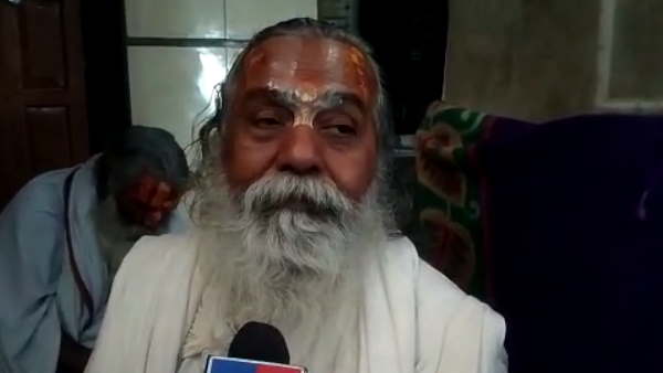 डीएम से बोले संत- उद्धव को नहीं दें अनुमति