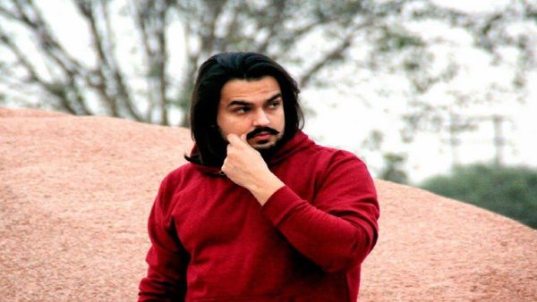 वीर साहू ने सिंगिंग करियर के लिए एमबीबीएस की पढ़ाई छोड़ दी वीर साहू ने सिंगिंग करियर के लिए एमबीबीएस की पढ़ाई छोड़ दी