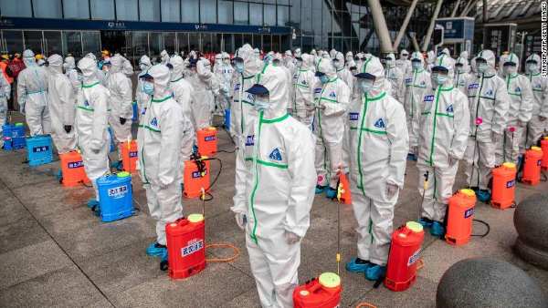 लॉकडाउन जैसे उपायों के कारण संक्रमण की दर में गिरावट होती है