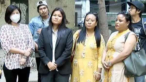 दुकानदार चाइनीज समझ कर नहीं दे रहे सामान 