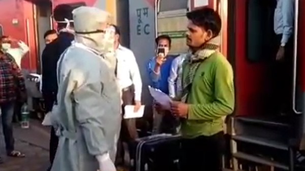 सऊदी अरब से आ रहा था यात्री