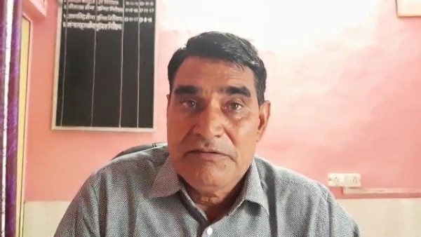 पिता से हुआ था झगड़ा पिता से हुआ था झगड़ा