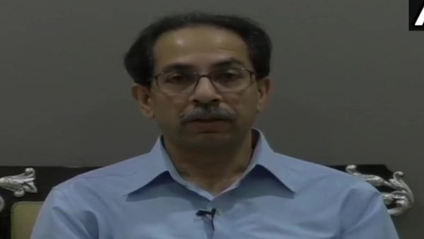 लोग अपने घरों में रहें