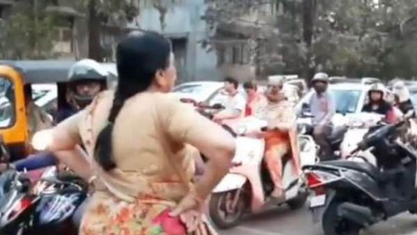 विद्यार्थियों को हो रहा गर्व